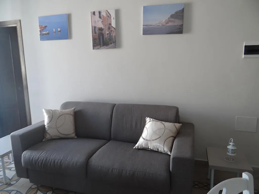 Casa Vacanze Giani Terrasini Apartmán