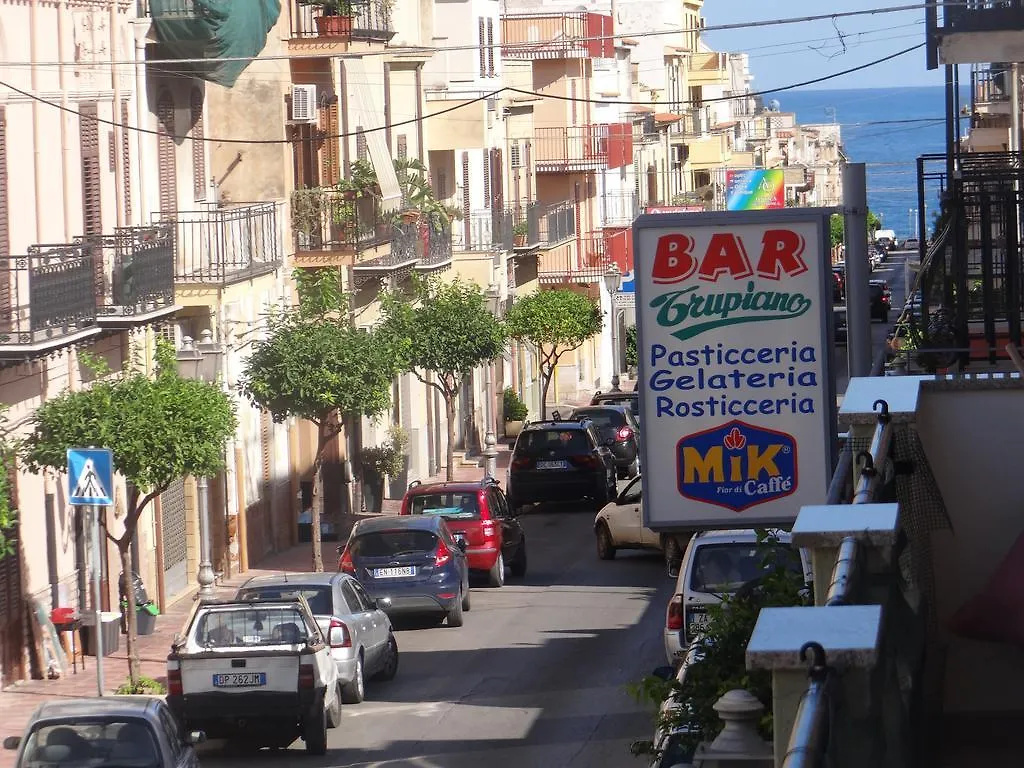 Casa Vacanze Giani Terrasini